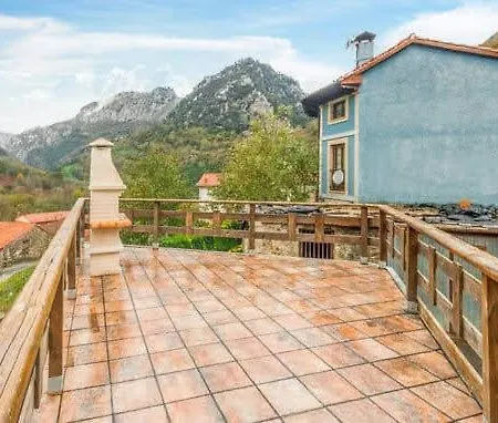Prázdninový dům Casa Enacantadora Con Terraza Y Barbacoa Y Vista Espectacular En Trescares Junto A Ruta De El Cares Y Picos De Europa