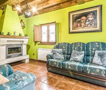 Casa Enacantadora Con Terraza Y Barbacoa Y Vista Espectacular En Trescares Junto A Ruta De El Cares Y Picos De Europa Holiday home